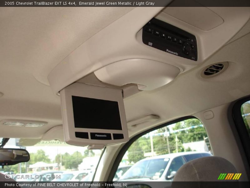 Emerald Jewel Green Metallic / Light Gray 2005 Chevrolet TrailBlazer EXT LS 4x4
