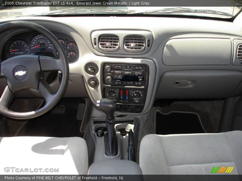 Emerald Jewel Green Metallic / Light Gray 2005 Chevrolet TrailBlazer EXT LS 4x4