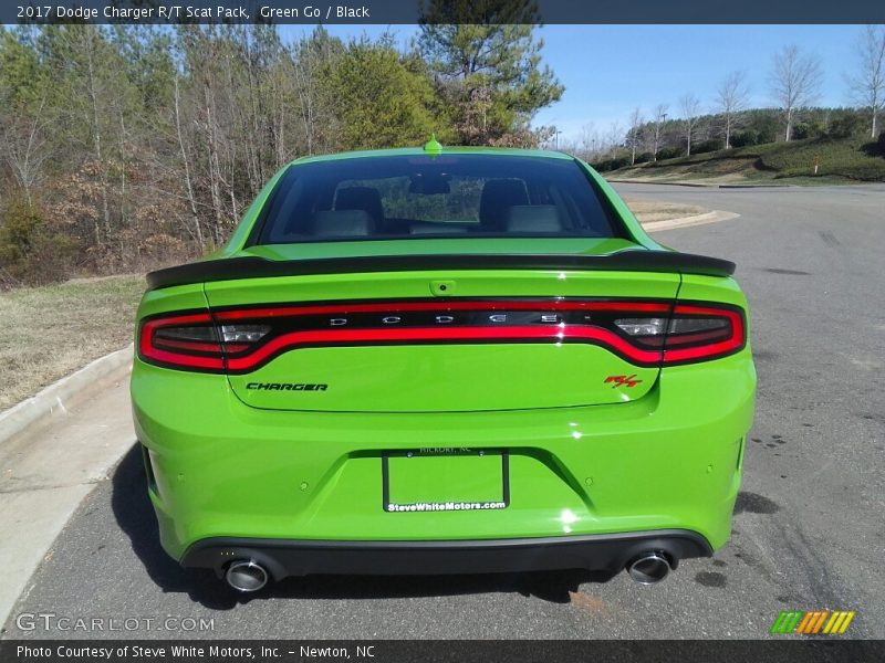 Green Go / Black 2017 Dodge Charger R/T Scat Pack
