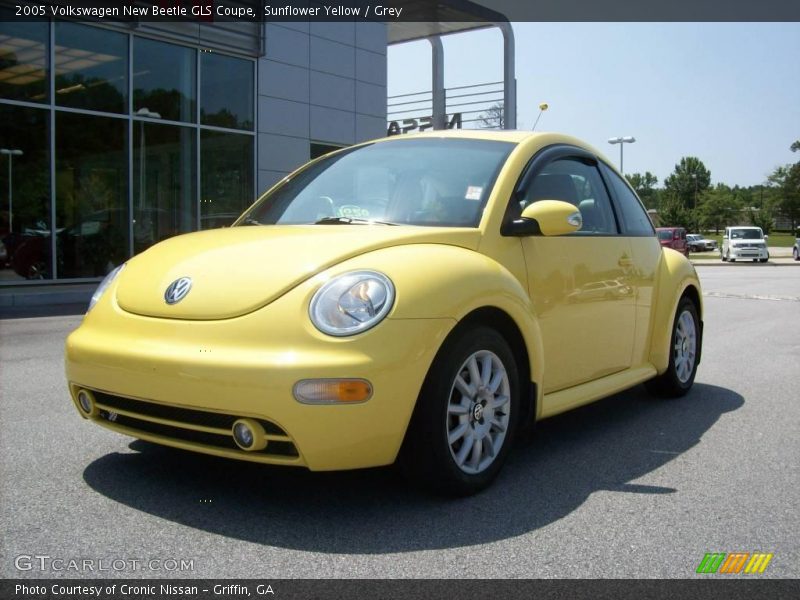 Sunflower Yellow / Grey 2005 Volkswagen New Beetle GLS Coupe