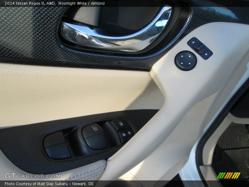Moonlight White / Almond 2014 Nissan Rogue SL AWD