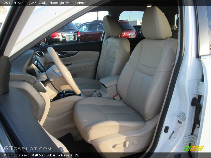 Moonlight White / Almond 2014 Nissan Rogue SL AWD