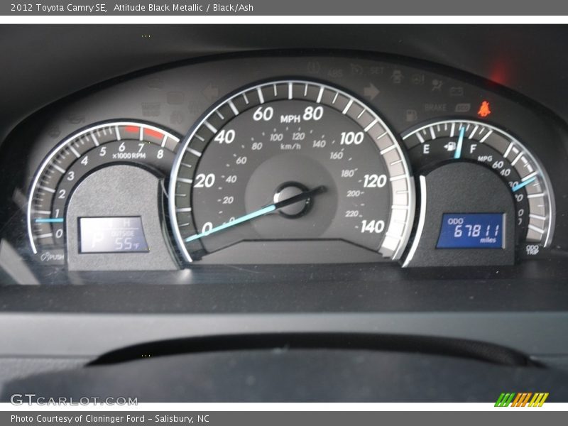 Attitude Black Metallic / Black/Ash 2012 Toyota Camry SE