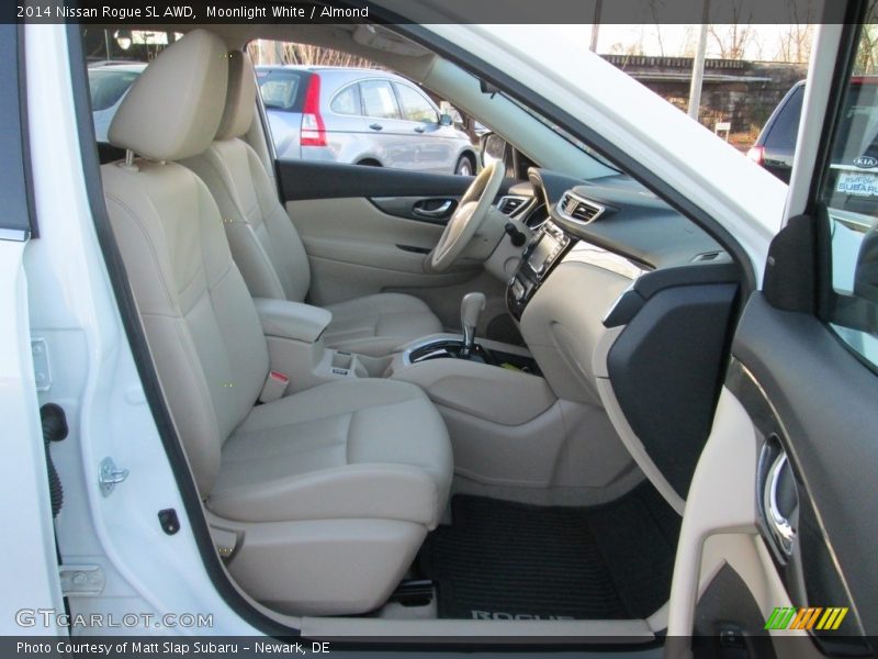Moonlight White / Almond 2014 Nissan Rogue SL AWD
