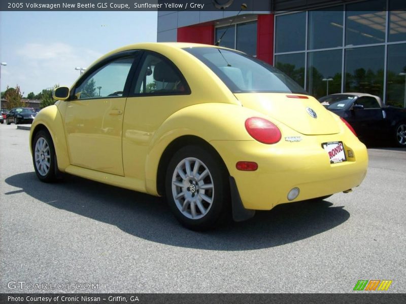 Sunflower Yellow / Grey 2005 Volkswagen New Beetle GLS Coupe