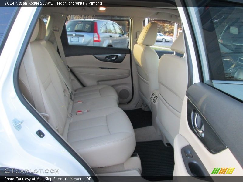 Moonlight White / Almond 2014 Nissan Rogue SL AWD
