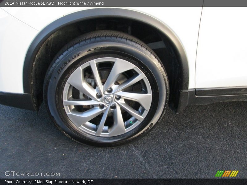 Moonlight White / Almond 2014 Nissan Rogue SL AWD
