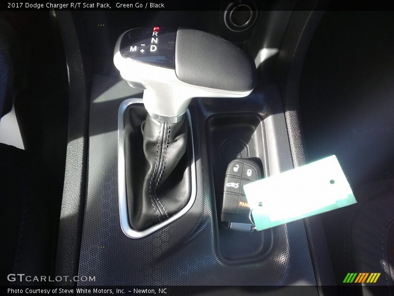  2017 Charger R/T Scat Pack 8 Speed TorqueFlite Automatic Shifter