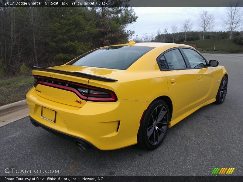 Yellow Jacket / Black 2017 Dodge Charger R/T Scat Pack