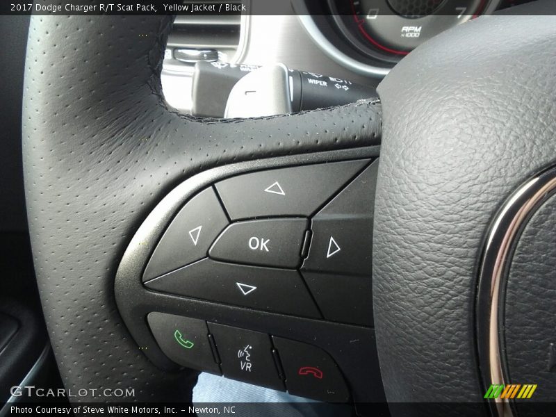 Yellow Jacket / Black 2017 Dodge Charger R/T Scat Pack