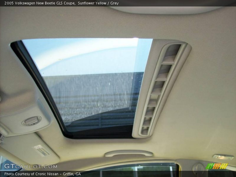 Sunflower Yellow / Grey 2005 Volkswagen New Beetle GLS Coupe