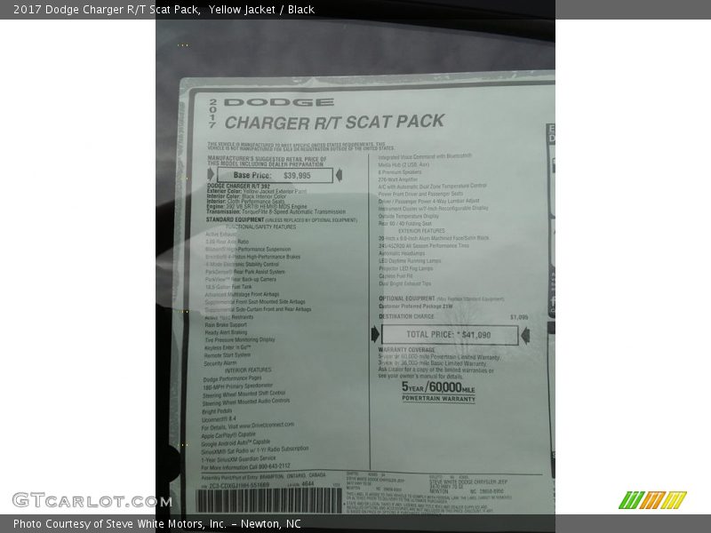 Yellow Jacket / Black 2017 Dodge Charger R/T Scat Pack