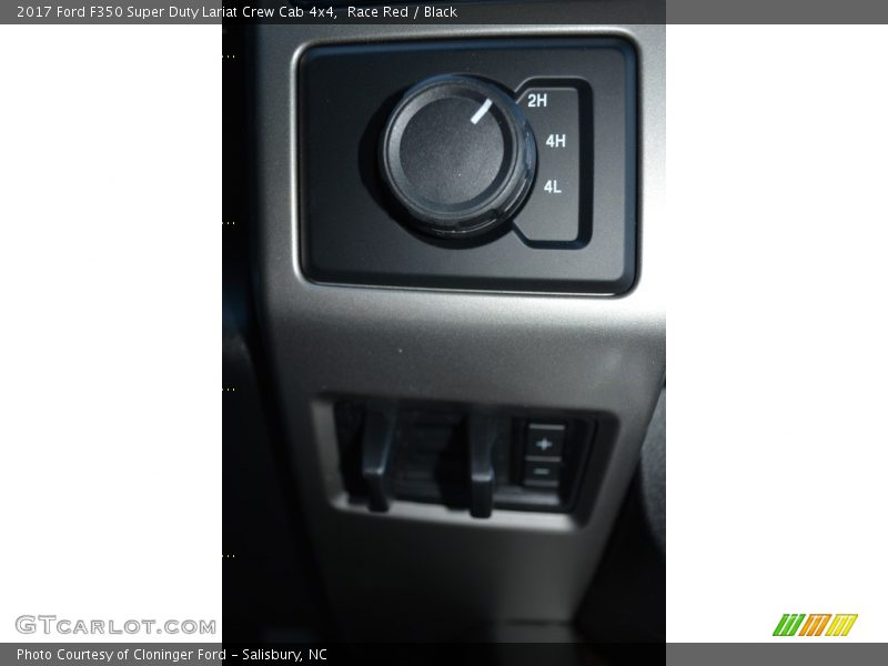 Controls of 2017 F350 Super Duty Lariat Crew Cab 4x4