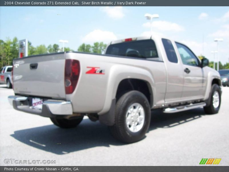 Silver Birch Metallic / Very Dark Pewter 2004 Chevrolet Colorado Z71 Extended Cab