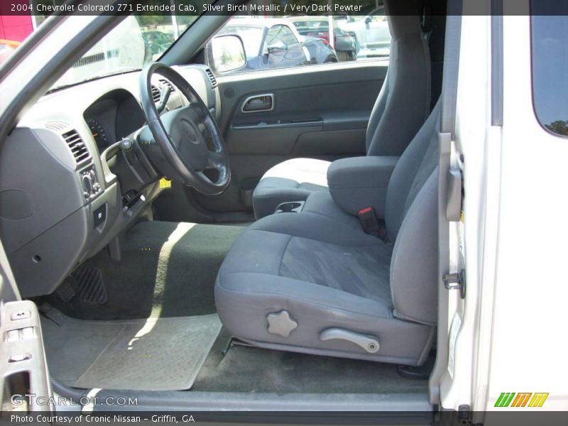 Silver Birch Metallic / Very Dark Pewter 2004 Chevrolet Colorado Z71 Extended Cab
