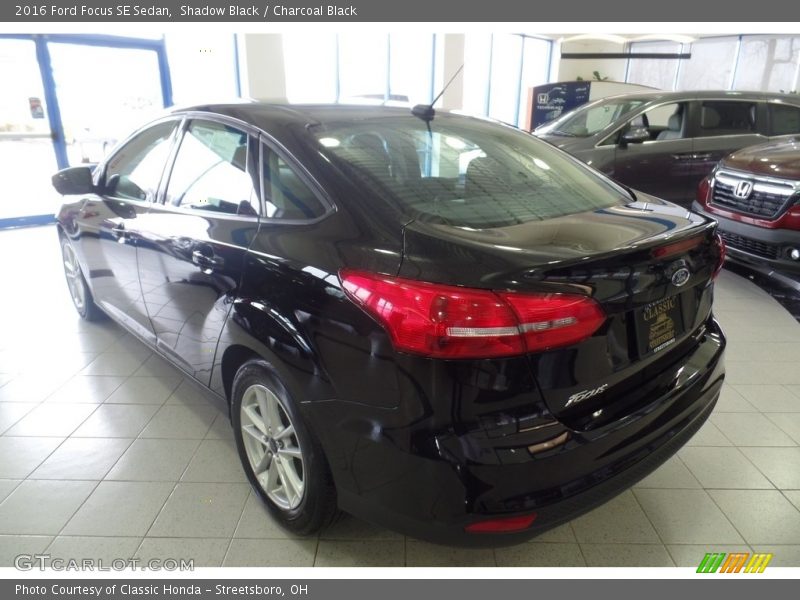 Shadow Black / Charcoal Black 2016 Ford Focus SE Sedan