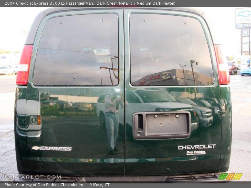 Dark Green Metallic / Medium Dark Pewter 2004 Chevrolet Express 3500 LS Passenger Van