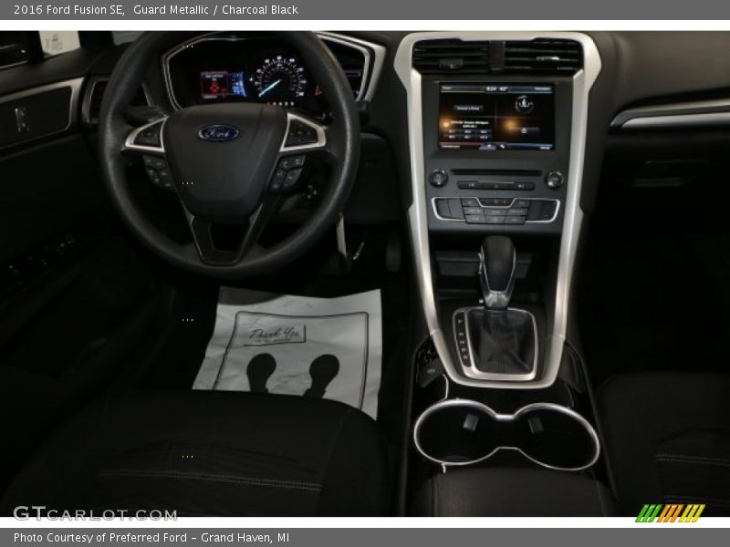Guard Metallic / Charcoal Black 2016 Ford Fusion SE