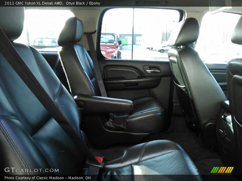 Onyx Black / Ebony 2011 GMC Yukon XL Denali AWD