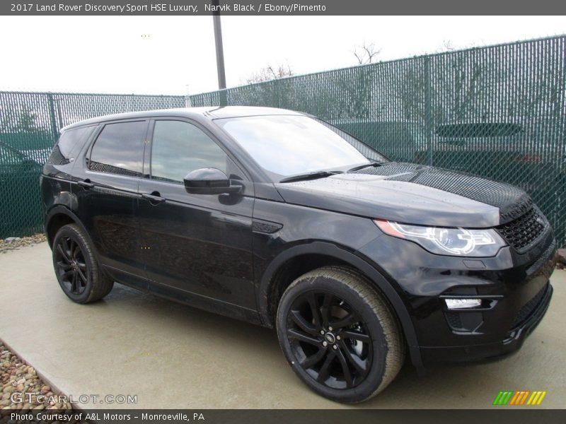 Front 3/4 View of 2017 Discovery Sport HSE Luxury