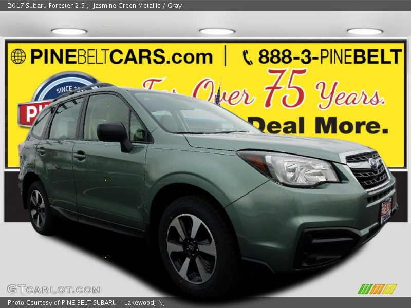 Jasmine Green Metallic / Gray 2017 Subaru Forester 2.5i