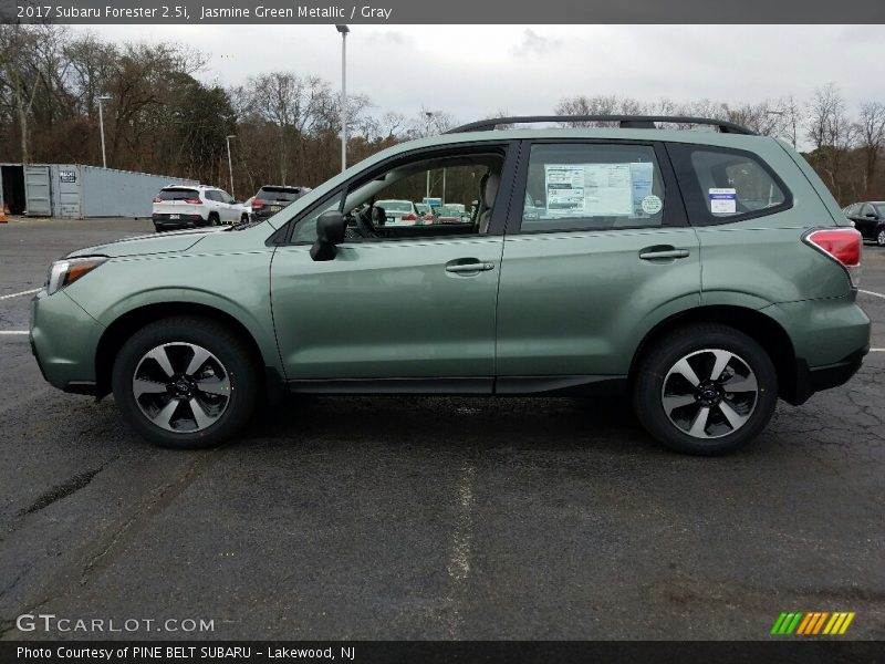 Jasmine Green Metallic / Gray 2017 Subaru Forester 2.5i
