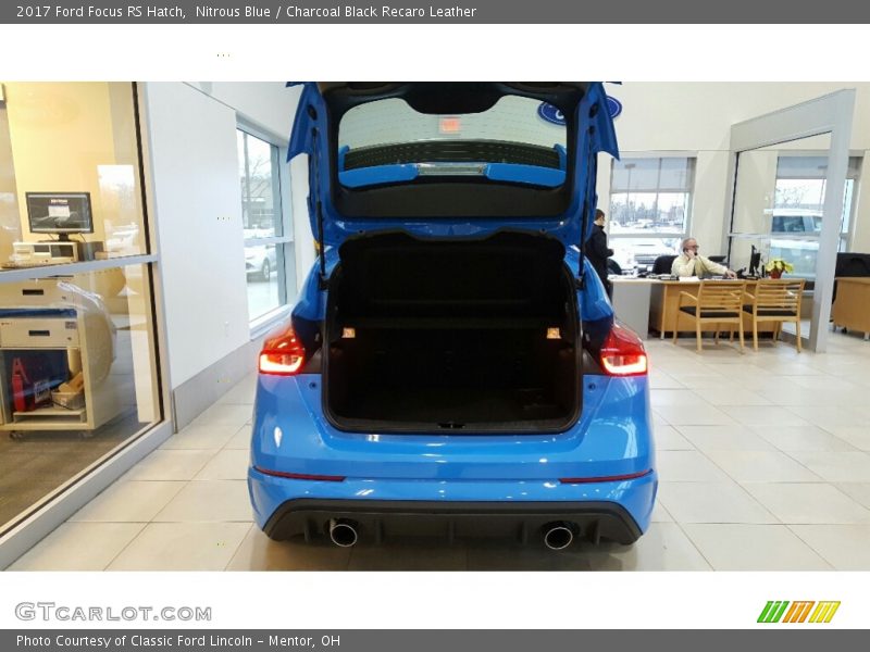 Nitrous Blue / Charcoal Black Recaro Leather 2017 Ford Focus RS Hatch