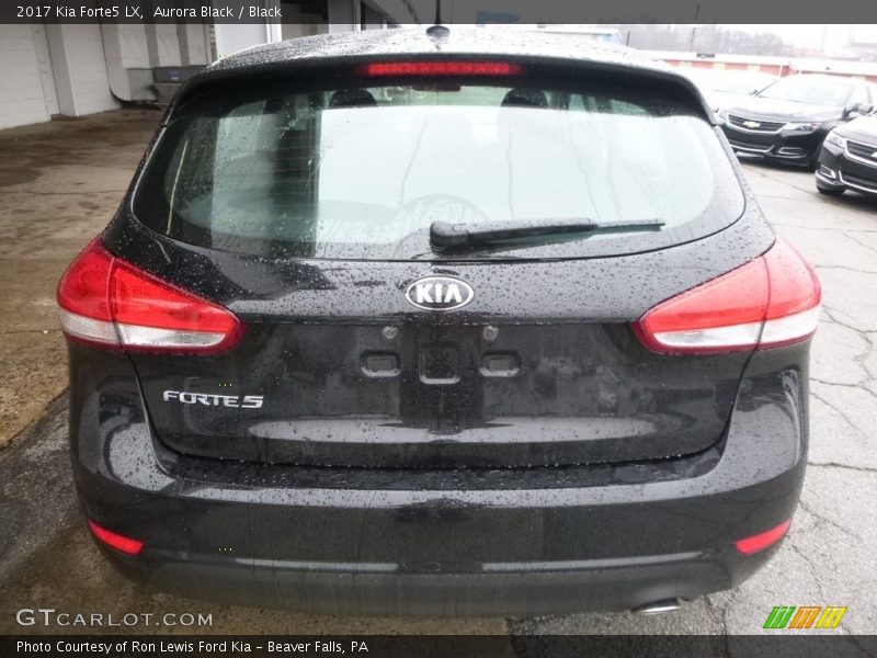 Aurora Black / Black 2017 Kia Forte5 LX