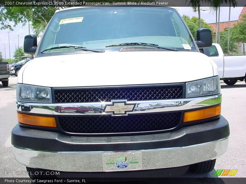 Summit White / Medium Pewter 2007 Chevrolet Express LS 3500 Extended Passenger Van