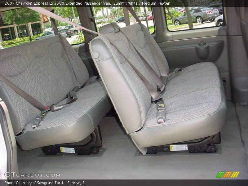 Summit White / Medium Pewter 2007 Chevrolet Express LS 3500 Extended Passenger Van