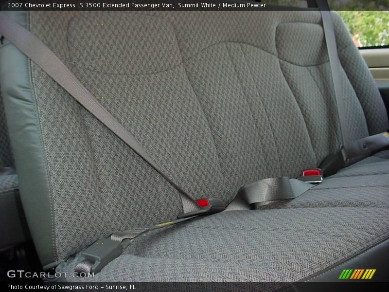 Summit White / Medium Pewter 2007 Chevrolet Express LS 3500 Extended Passenger Van