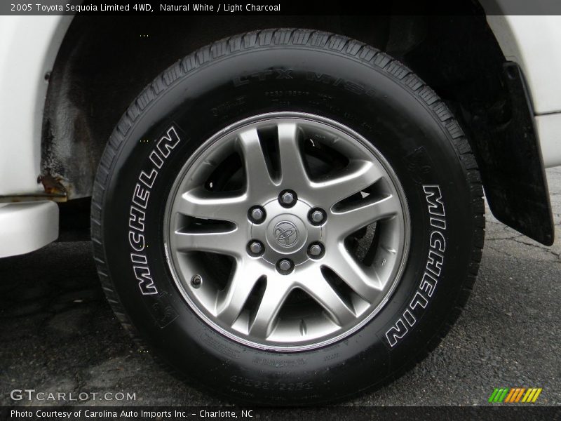 Natural White / Light Charcoal 2005 Toyota Sequoia Limited 4WD