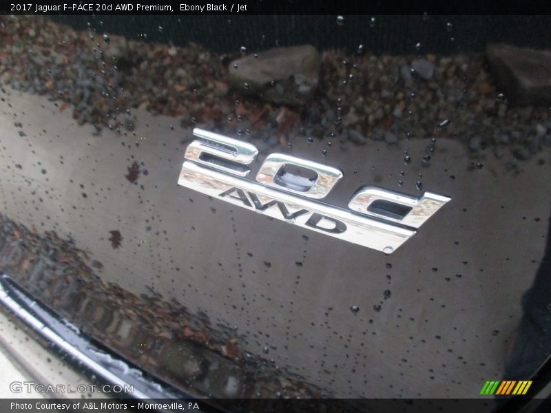  2017 F-PACE 20d AWD Premium Logo