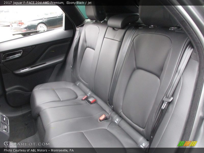 Ebony Black / Jet 2017 Jaguar F-PACE 20d AWD Premium