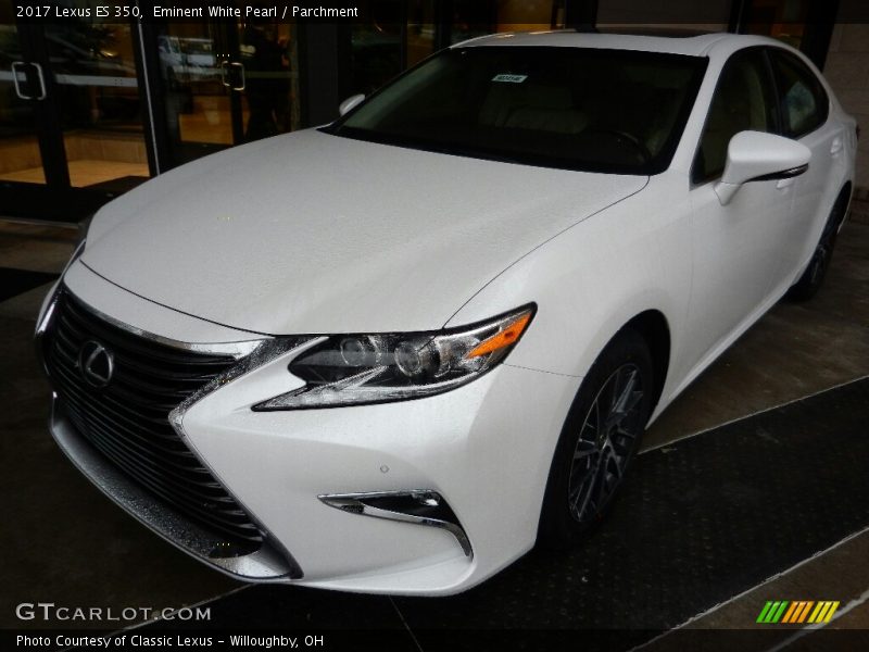 Eminent White Pearl / Parchment 2017 Lexus ES 350