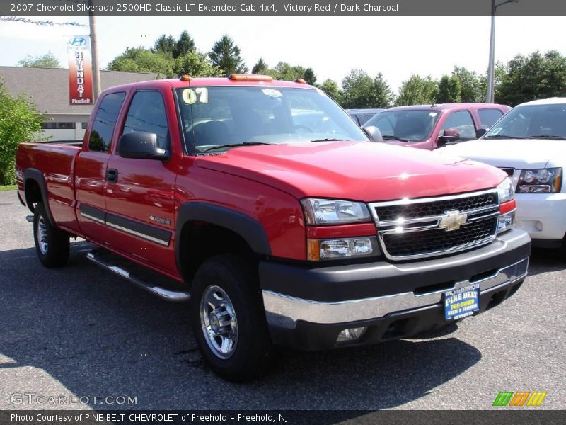 Victory Red / Dark Charcoal 2007 Chevrolet Silverado 2500HD Classic LT Extended Cab 4x4