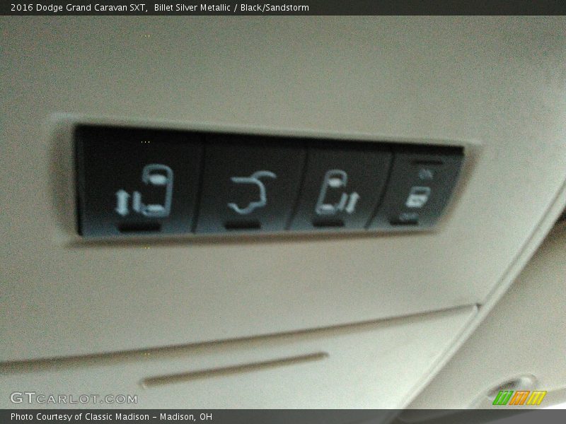 Billet Silver Metallic / Black/Sandstorm 2016 Dodge Grand Caravan SXT