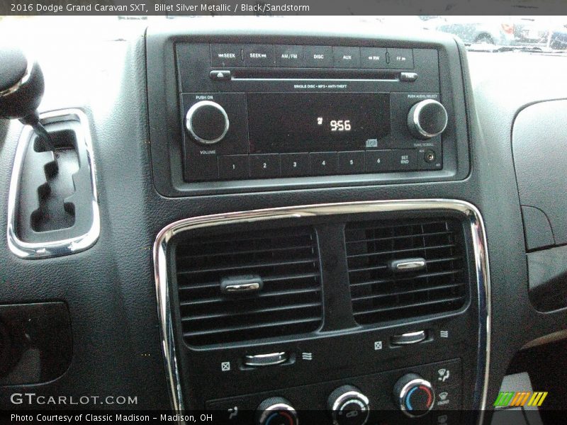 Billet Silver Metallic / Black/Sandstorm 2016 Dodge Grand Caravan SXT