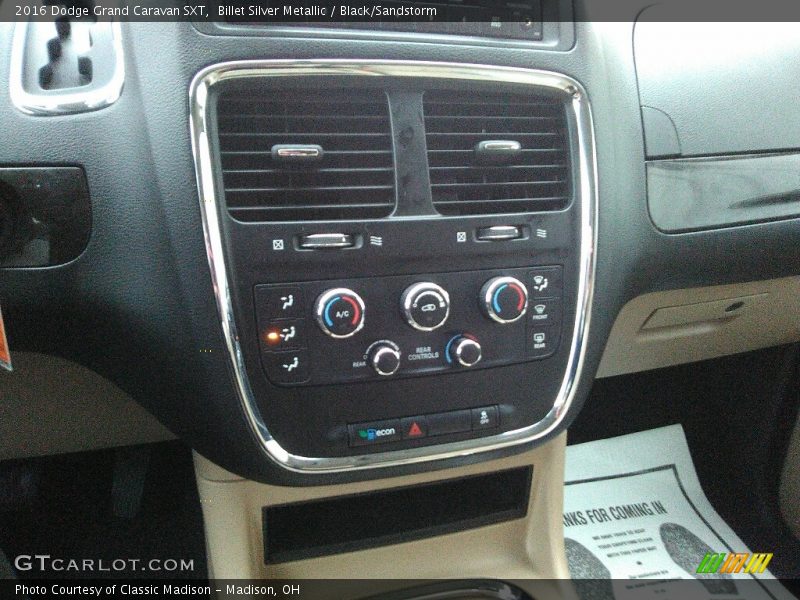 Billet Silver Metallic / Black/Sandstorm 2016 Dodge Grand Caravan SXT