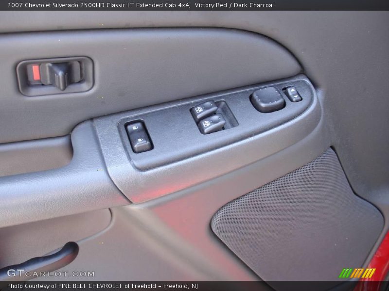 Victory Red / Dark Charcoal 2007 Chevrolet Silverado 2500HD Classic LT Extended Cab 4x4