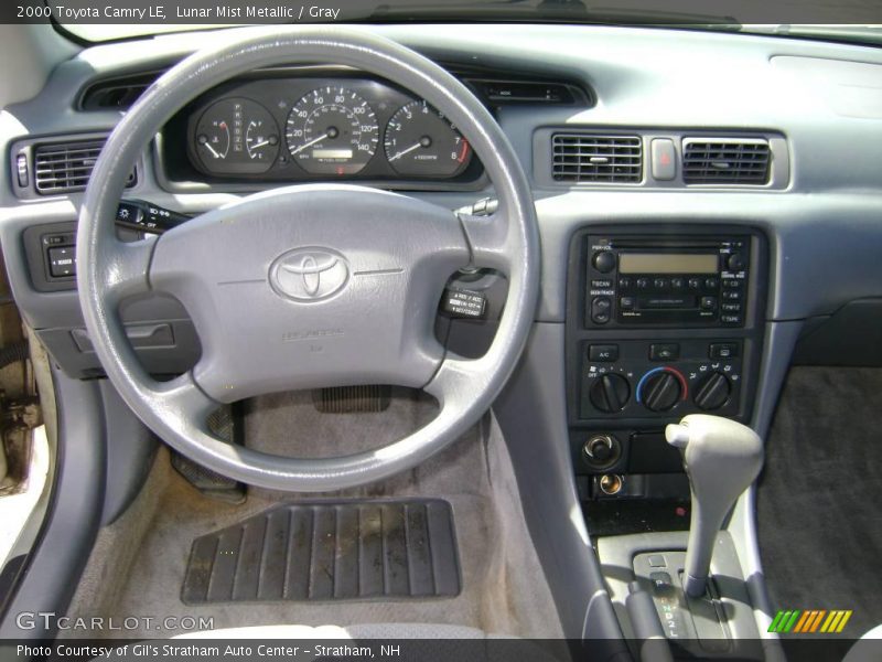 Lunar Mist Metallic / Gray 2000 Toyota Camry LE