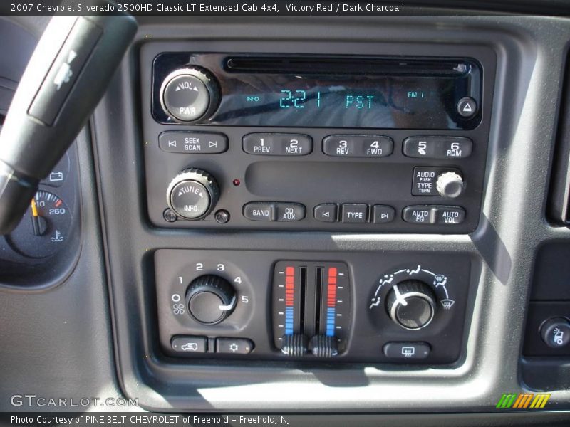 Victory Red / Dark Charcoal 2007 Chevrolet Silverado 2500HD Classic LT Extended Cab 4x4