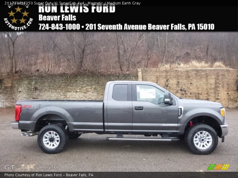 Magnetic / Medium Earth Gray 2017 Ford F350 Super Duty XL SuperCab 4x4