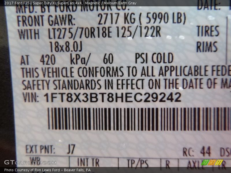 2017 F350 Super Duty XL SuperCab 4x4 Magnetic Color Code J7