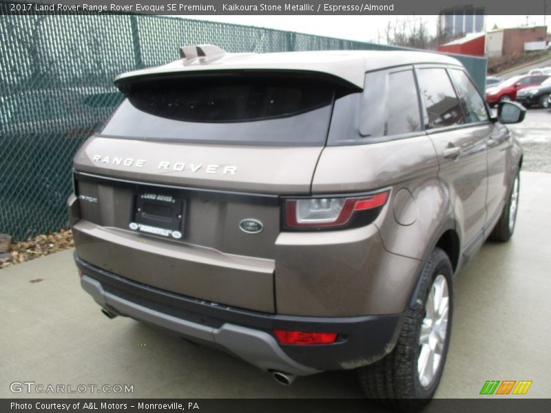 Kaikoura Stone Metallic / Espresso/Almond 2017 Land Rover Range Rover Evoque SE Premium