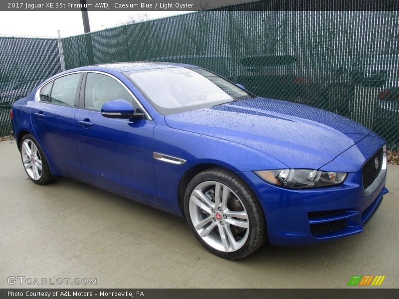 Front 3/4 View of 2017 XE 35t Premium AWD