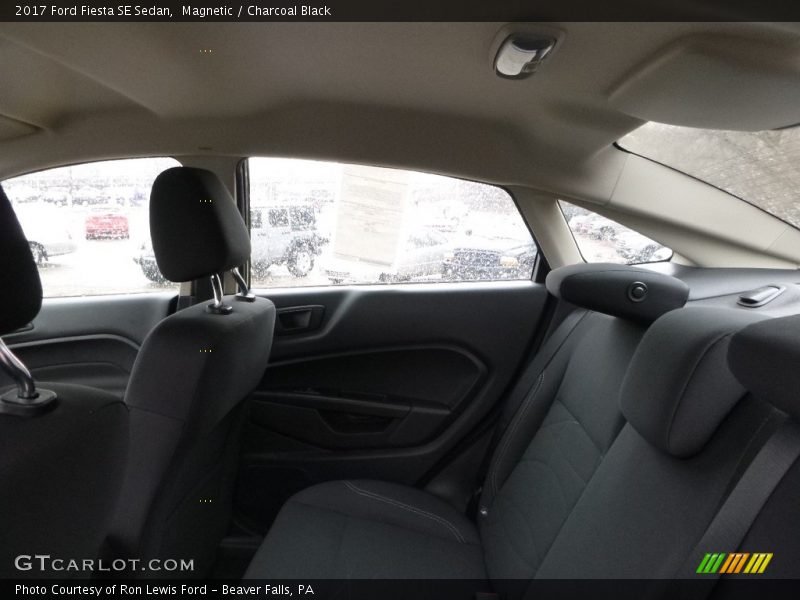 Magnetic / Charcoal Black 2017 Ford Fiesta SE Sedan