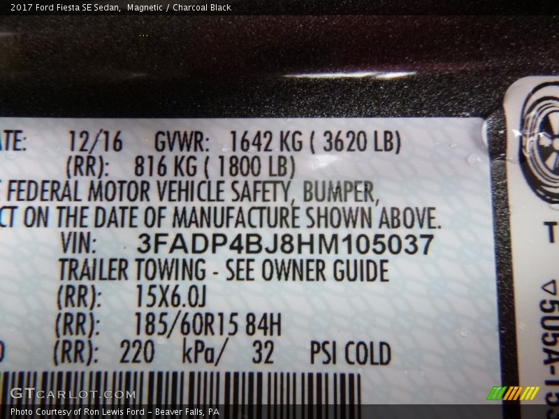 Magnetic / Charcoal Black 2017 Ford Fiesta SE Sedan