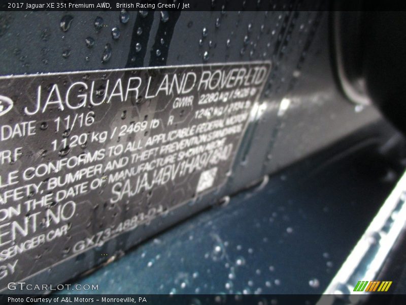 British Racing Green / Jet 2017 Jaguar XE 35t Premium AWD