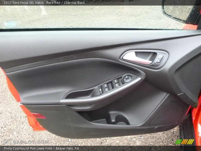 Race Red / Charcoal Black 2017 Ford Focus SEL Hatch